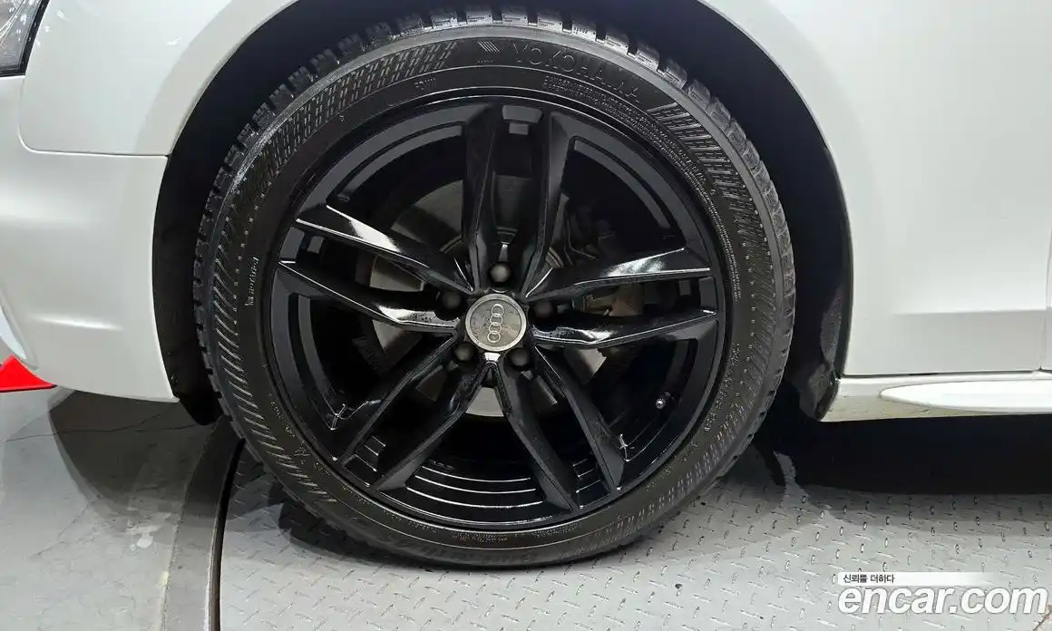 Audi A4 2015 2.0 Автомат в Москве № 226547, фото 5