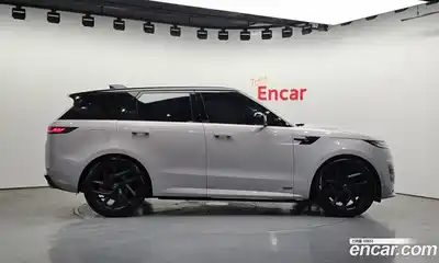 Land Rover Range-Rover Sport 2024 3.0 Автомат в Москве № 231252, миниатюра 3