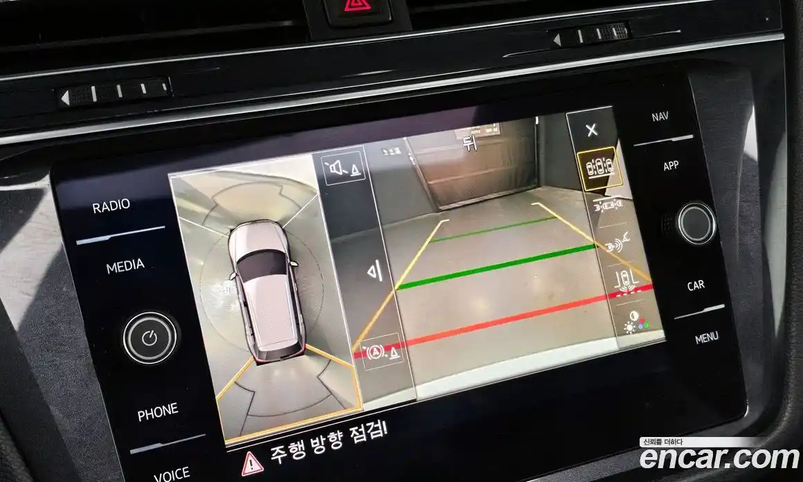 Volkswagen Tiguan 2018 2.0 Автомат в Москве № 232233, фото 20