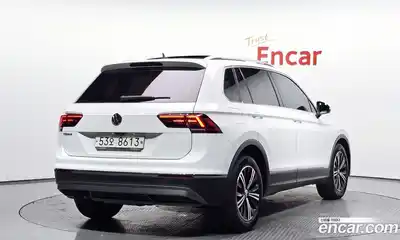 Volkswagen Tiguan 2018 2.0 Автомат в Москве № 232233, миниатюра 2