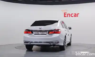 Honda Accord 2017 2.4 Автомат в Москве № 232850, миниатюра 4