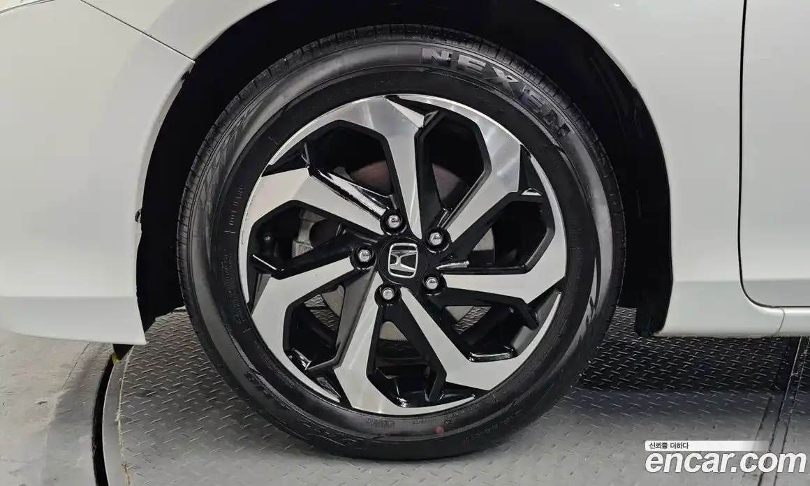 Honda Accord 2017 2.4 Автомат в Москве № 232850, фото 5