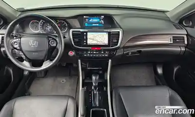 Honda Accord 2017 2.4 Автомат в Москве № 232850, миниатюра 7