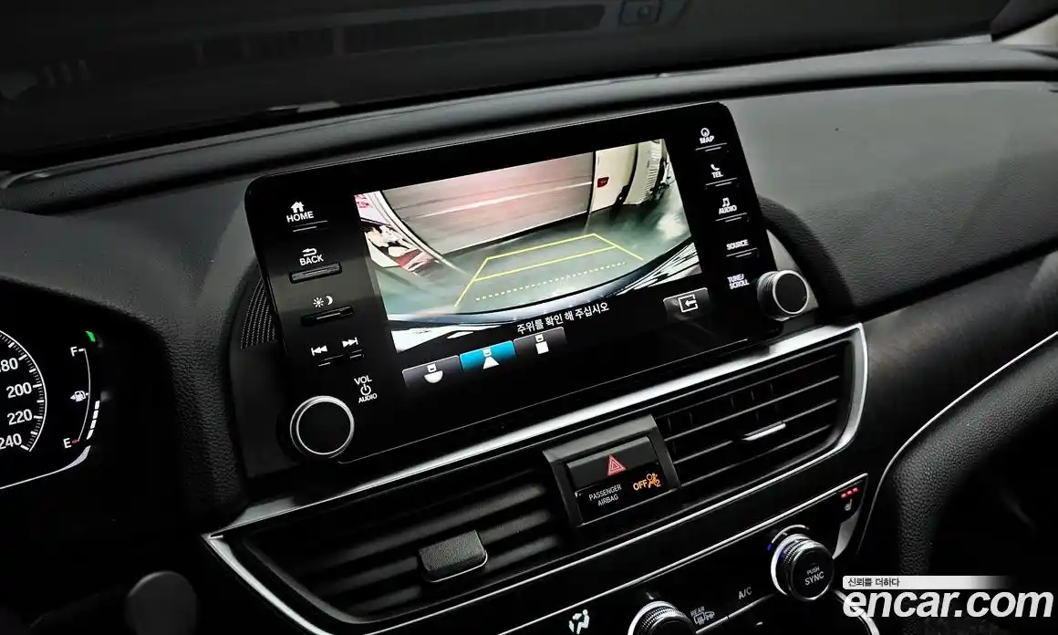 Honda Accord 2019 2.0 Автомат в Москве № 232933, фото 20