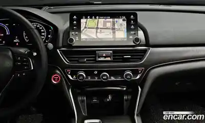 Honda Accord 2019 2.0 Автомат в Москве № 232933, миниатюра 3