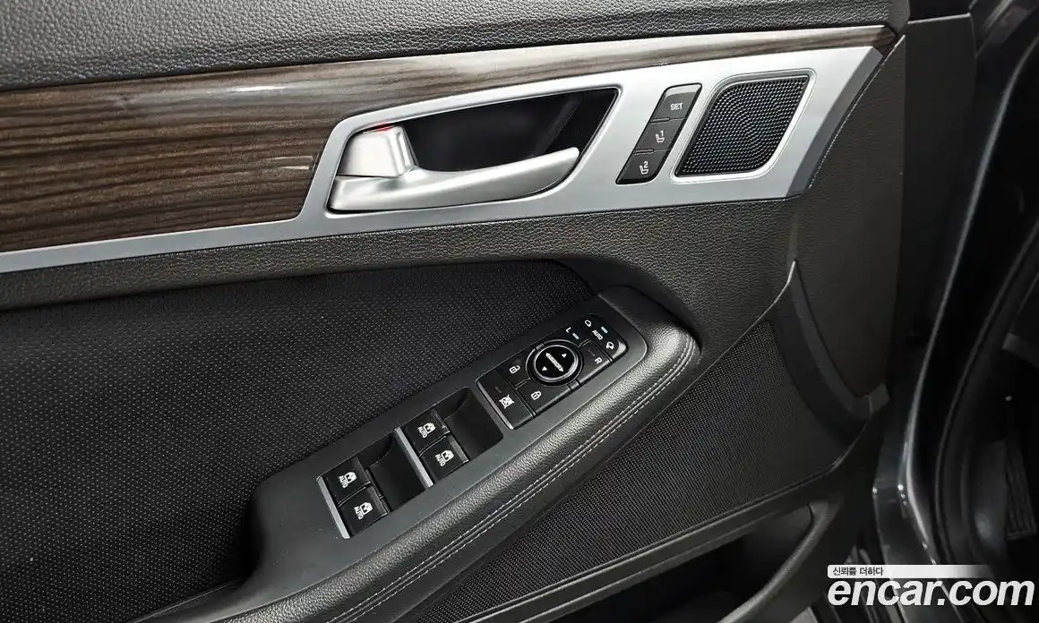 Genesis G80 2017 3.3 Автомат в Москве № 23604, фото 3