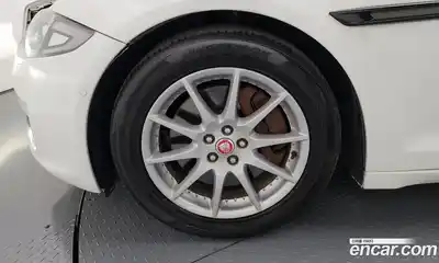 Jaguar XJ 2013 2.0 Автомат в Москве № 241330, миниатюра 3