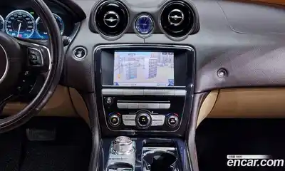 Jaguar XJ 2013 2.0 Автомат в Москве № 241330, миниатюра 9