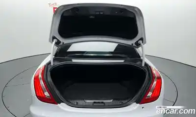 Jaguar XJ 2013 2.0 Автомат в Москве № 241330, миниатюра 10