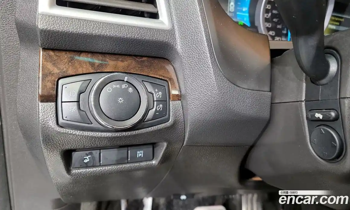 Ford Explorer 2015 3.5 Автомат в Москве № 255557, фото 17