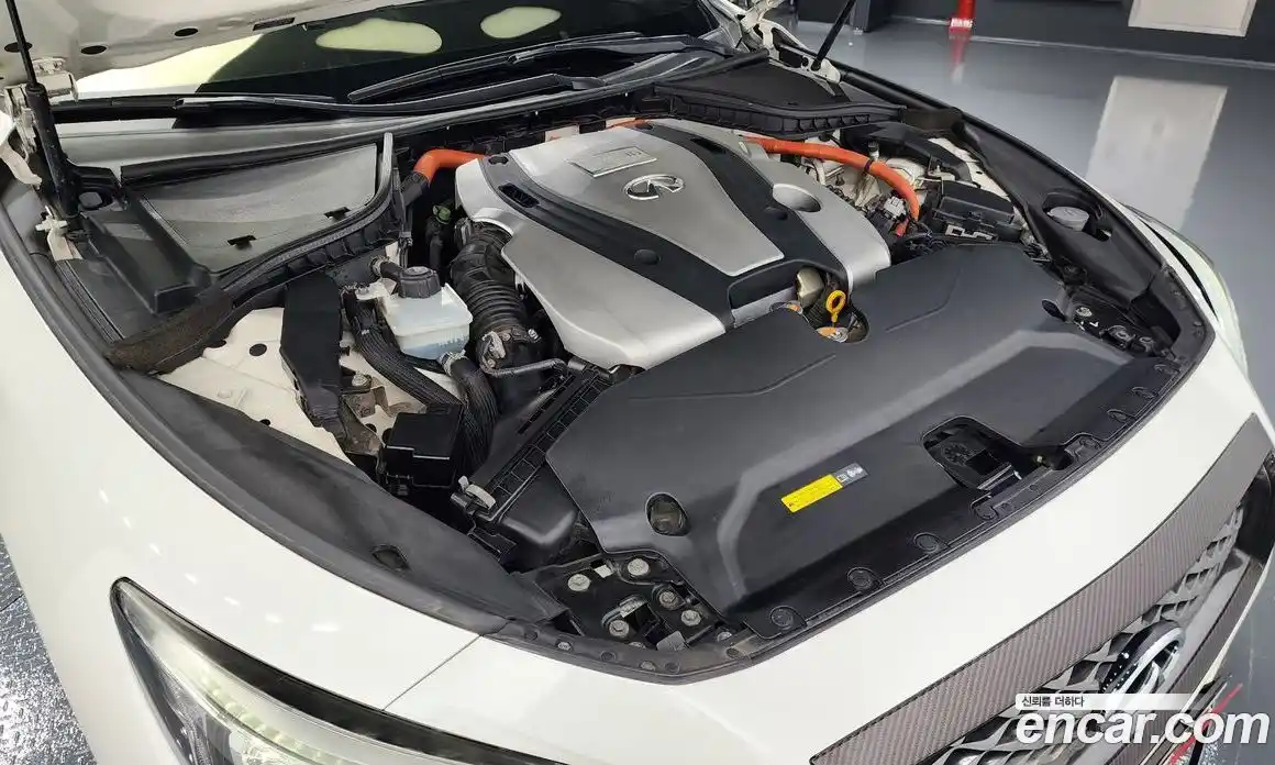 Infiniti Q50 2018 3.5 Автомат в Москве № 256170, фото 9