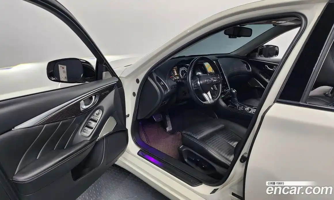 Infiniti Q50 2018 3.5 Автомат в Москве № 256170, фото 10