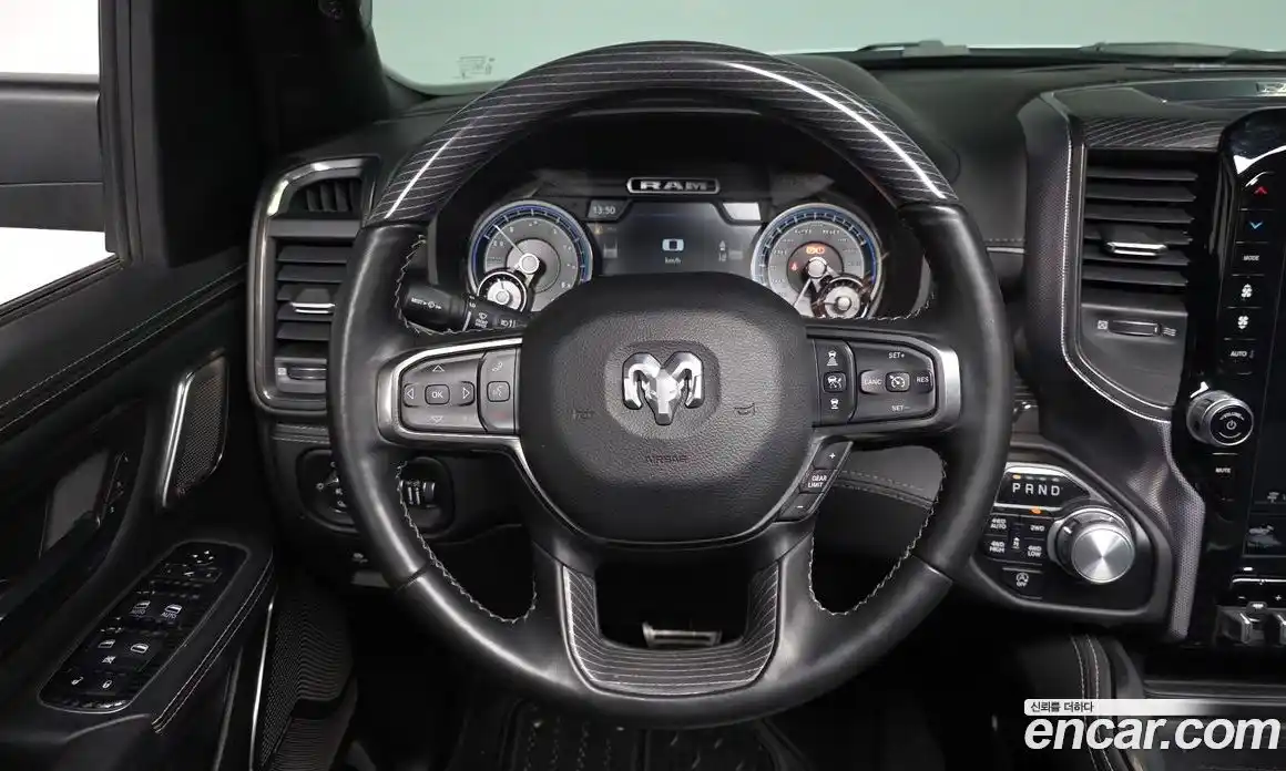 Dodge Ram Pick Up 2021 5.7 Автомат в Москве № 256892, фото 13