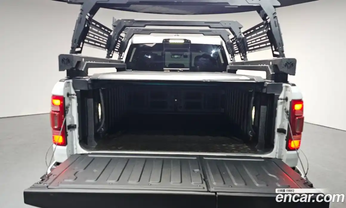 Dodge Ram Pick Up 2021 5.7 Автомат в Москве № 256892, фото 20