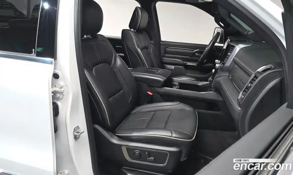 Dodge Ram Pick Up 2021 5.7 Автомат в Москве № 256892, фото 10