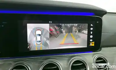 Mercedes-Benz E-Class 2021 2.0 Автомат в Москве № 264239, миниатюра 11