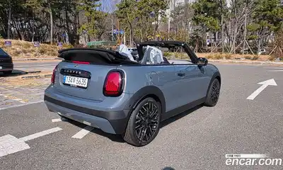 Mini Cooper Convertible 2025 2.0 Автомат в Москве № 271702, миниатюра 2