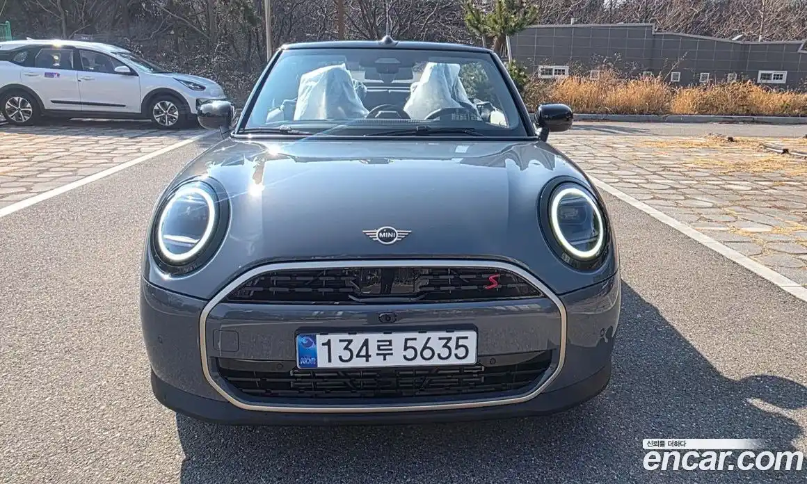 Mini Cooper Convertible 2025 2.0 Автомат в Москве № 271702, фото 3
