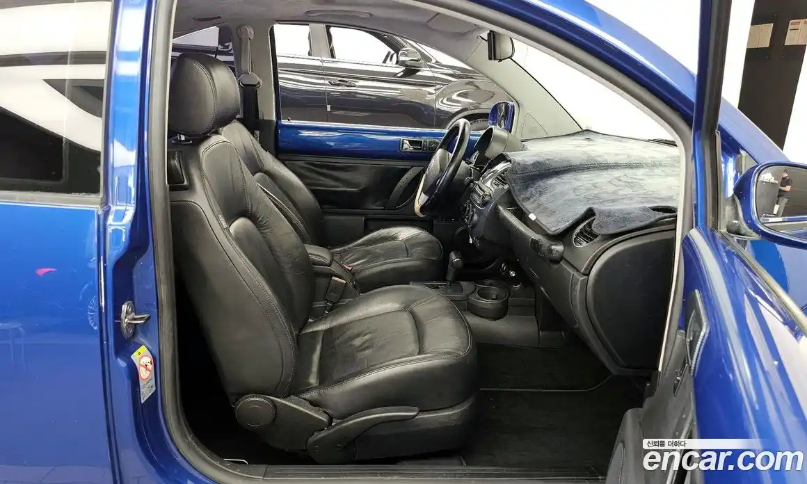 Volkswagen Beatle 2007 2.0 Автомат в Москве № 272870, фото 5