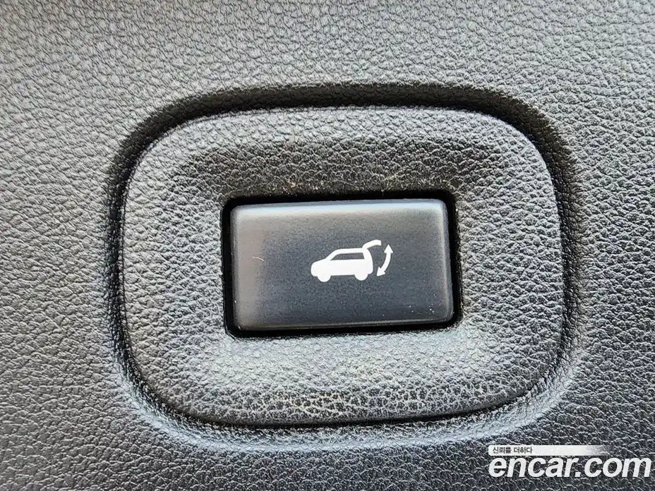 Renault QM6 2022 2.0 Автомат в Москве № 277798, фото 17