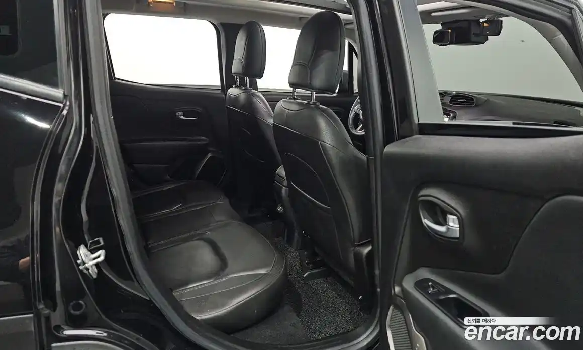 Jeep Renegade 2019 2.4 Автомат в Москве № 278479, фото 10