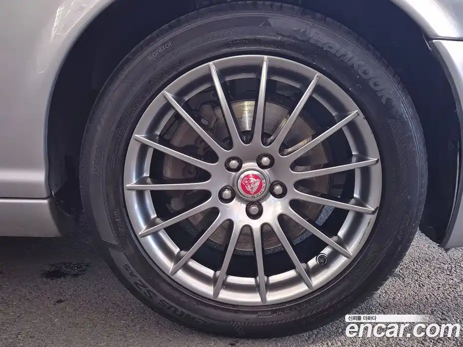 Jaguar XJ 2009 2.7 Автомат в Москве № 283999, фото 17