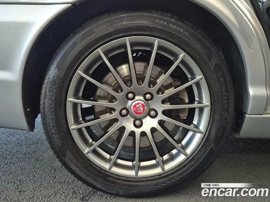 Jaguar XJ 2009 2.7 Автомат в Москве № 283999, фото 20