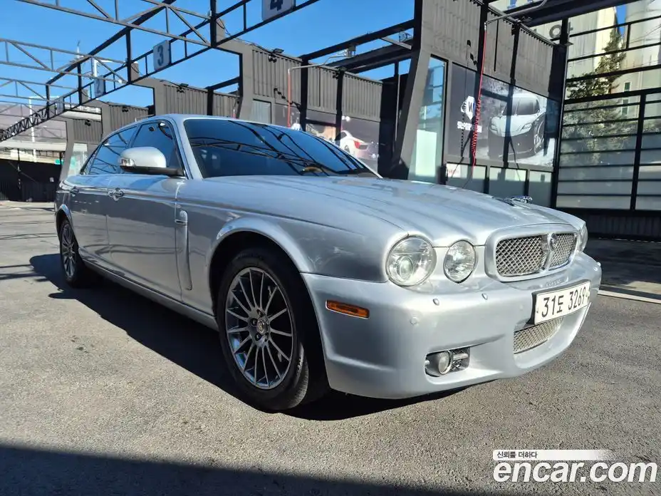 Jaguar XJ 2009 2.7 Автомат в Москве № 283999, фото 8