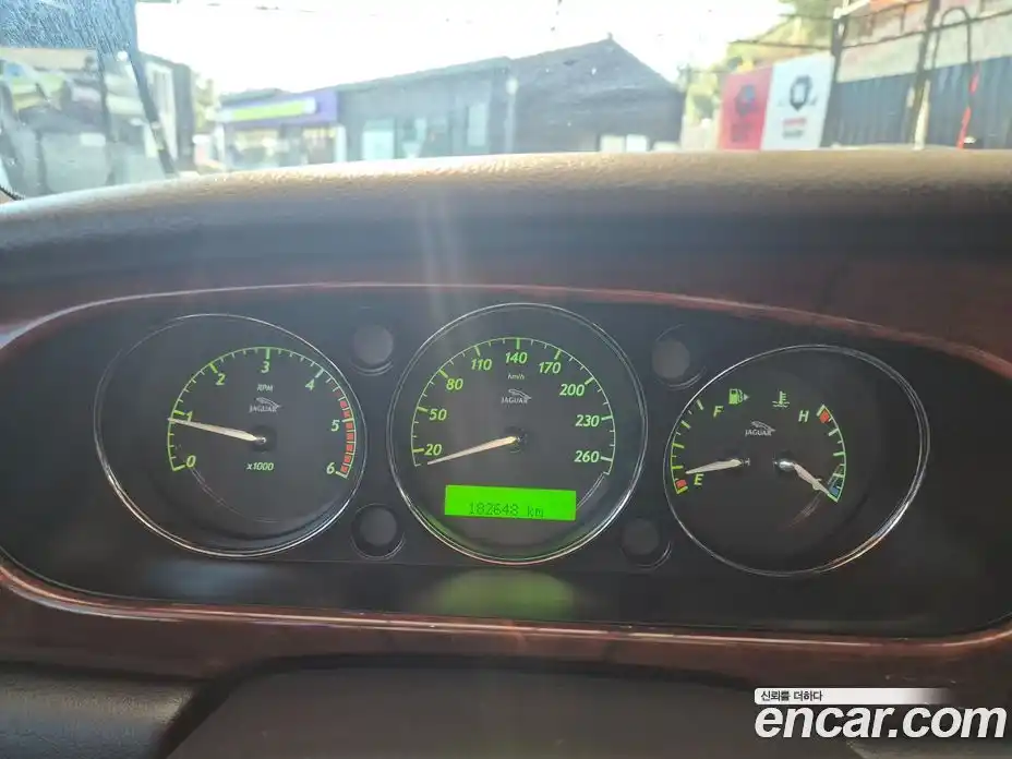 Jaguar XJ 2009 2.7 Автомат в Москве № 283999, фото 9