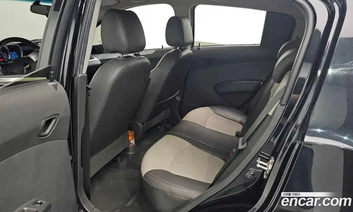 Chevrolet Spark 2014 1.0 Автомат в Москве № 297447, фото 12