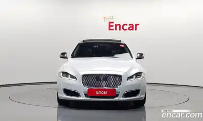 Jaguar XJ 2016 3.0 Автомат в Москве № 305052, миниатюра 11