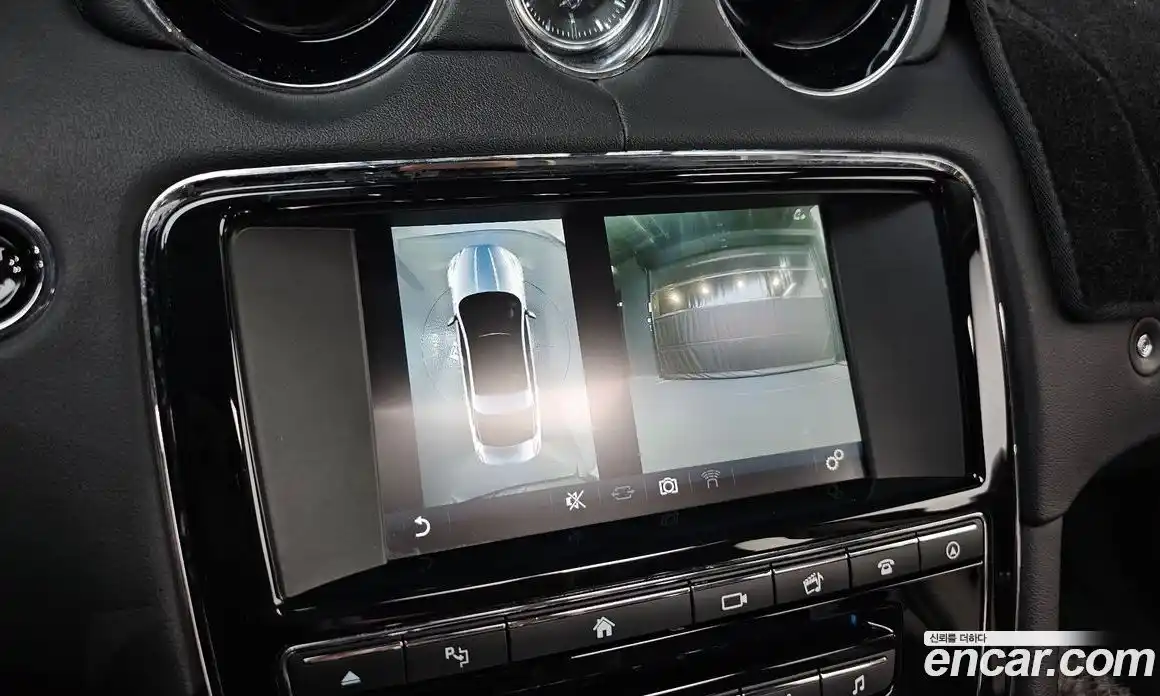 Jaguar XJ 2016 3.0 Автомат в Москве № 305052, фото 20