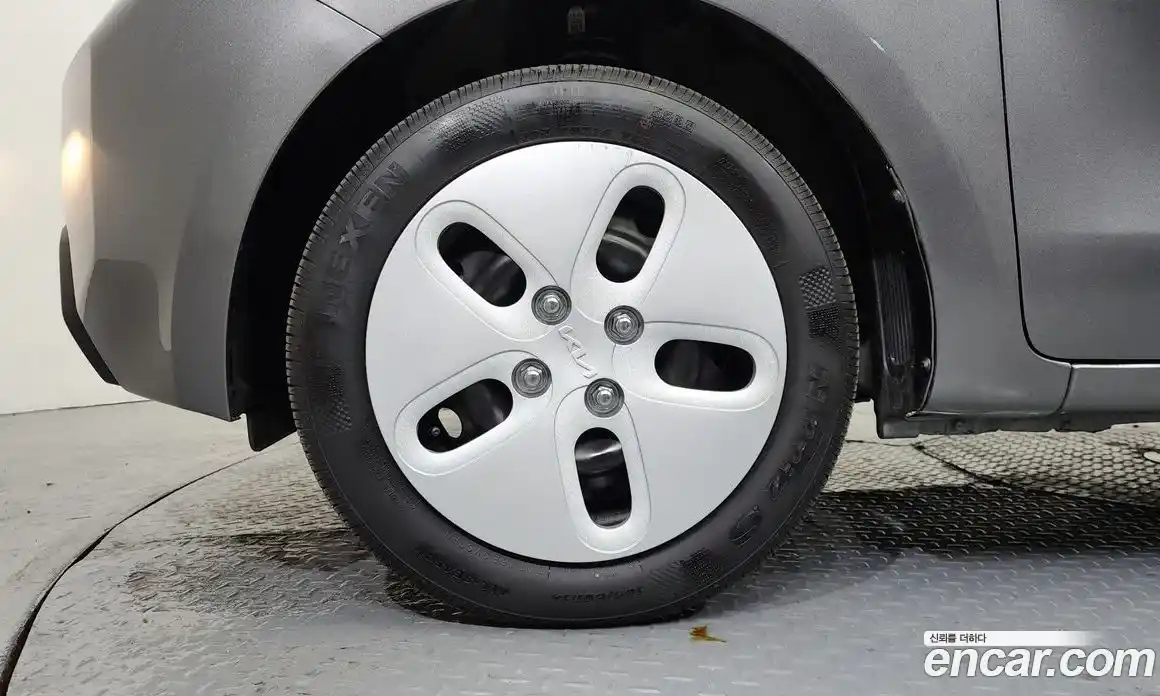 Kia Ray 2024 1.0 Автомат в Москве № 306781, фото 16