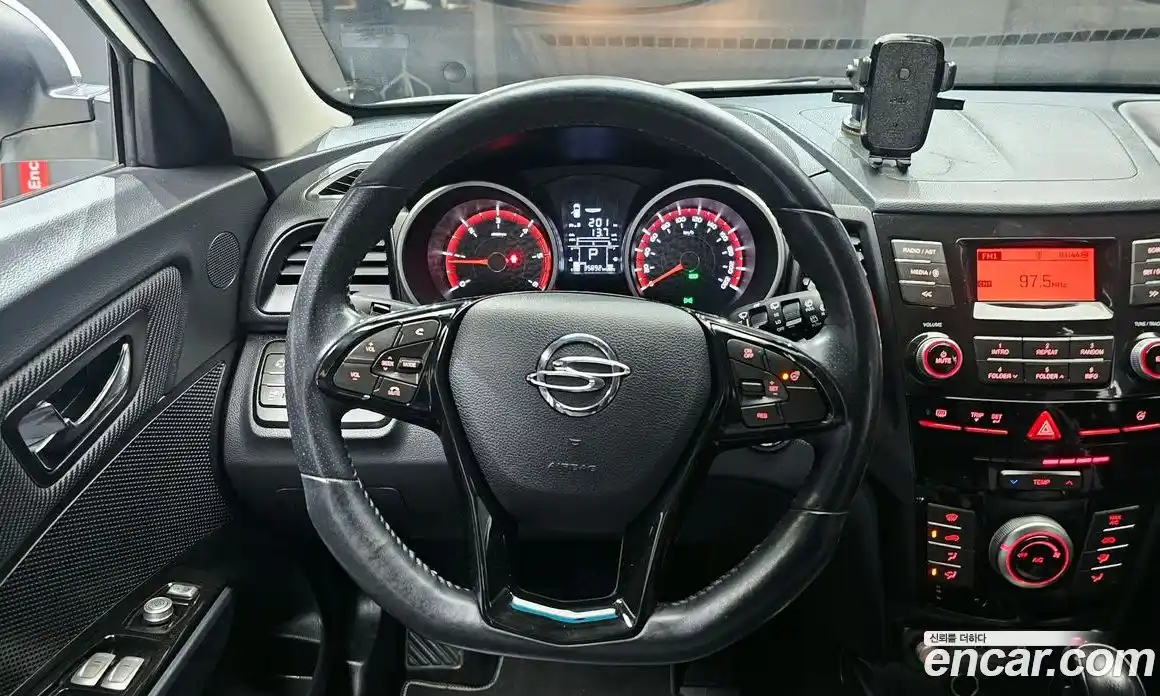 SsangYong TIBOLI 2016 1.6 Автомат в Москве № 309741, фото 17