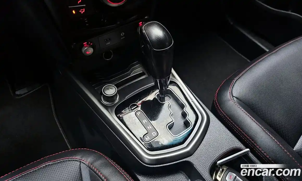 SsangYong TIBOLI 2016 1.6 Автомат в Москве № 309741, фото 4