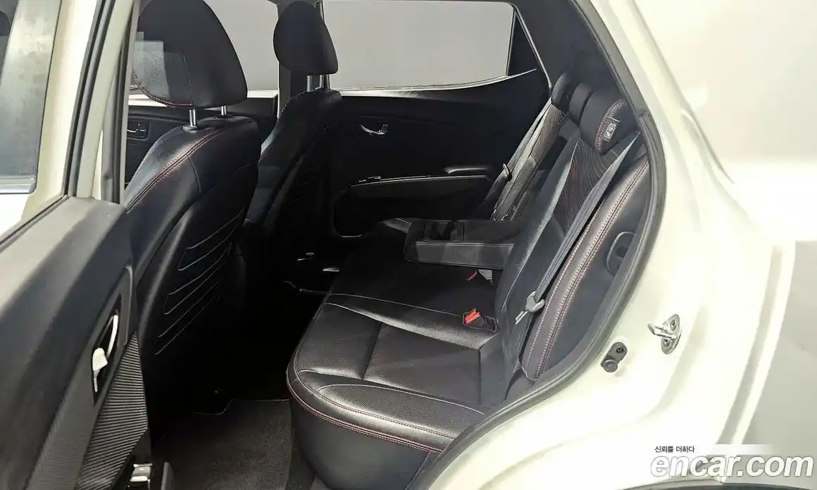 SsangYong TIBOLI 2016 1.6 Автомат в Москве № 309741, фото 5