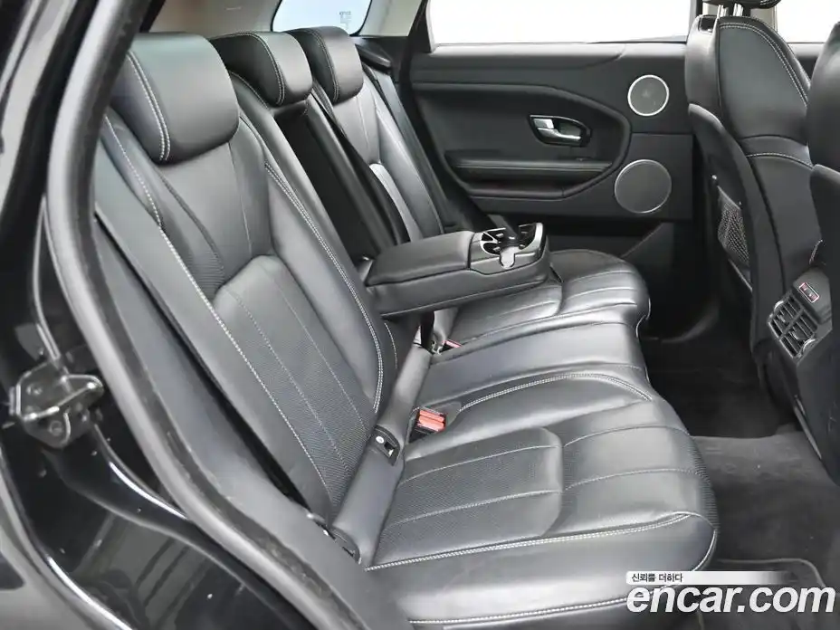 Land Rover Range-Rover Evoque 2016 2.0 Автомат в Москве № 316083, фото 12