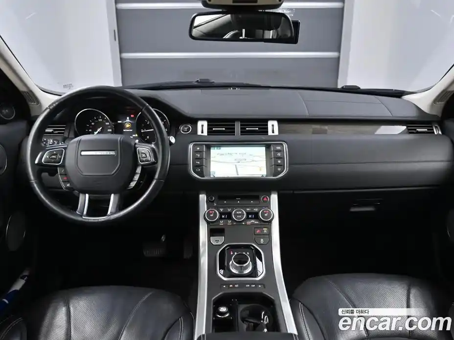 Land Rover Range-Rover Evoque 2016 2.0 Автомат в Москве № 316083, фото 7