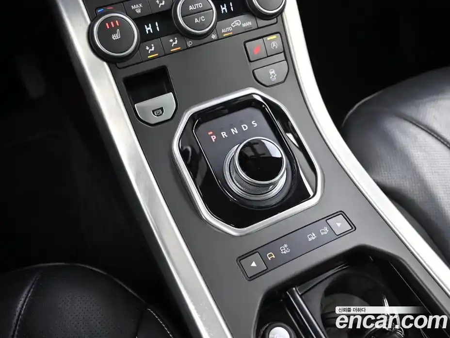 Land Rover Range-Rover Evoque 2016 2.0 Автомат в Москве № 316083, фото 9