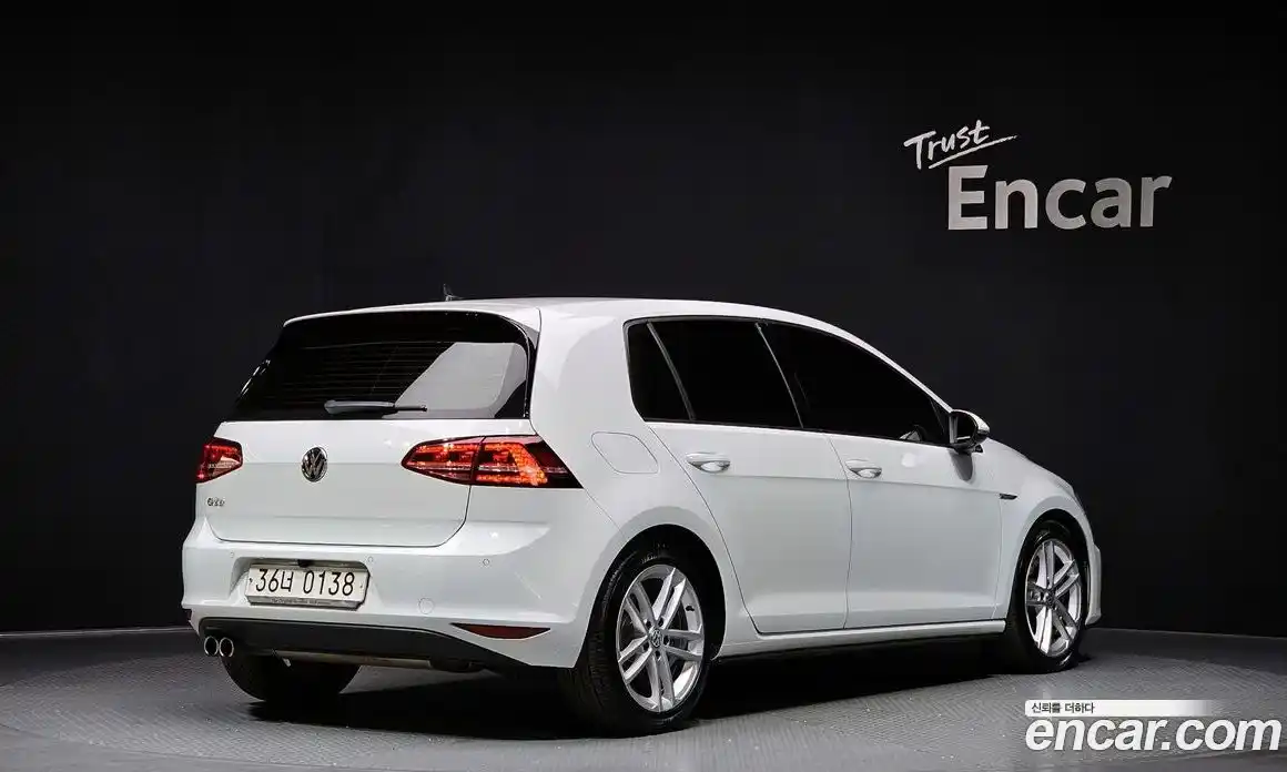 Volkswagen Golf 2015 2.0 Автомат в Москве № 317955, фото 19