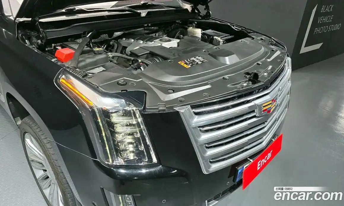 Cadillac Escalade 2017 6.2 Автомат в Москве № 321034, фото 15