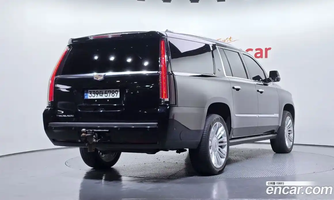 Cadillac Escalade 2017 6.2 Автомат в Москве № 321034, фото 6