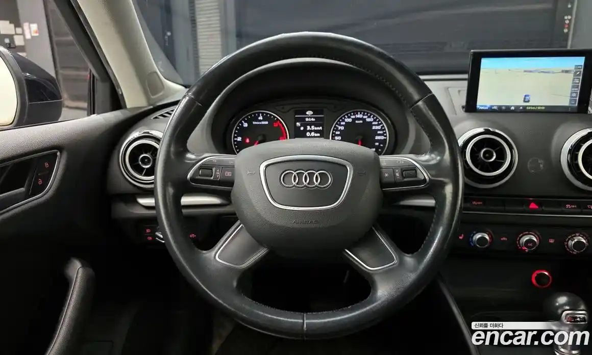 Audi A3 2015 1.6 Автомат в Москве № 325795, фото 13