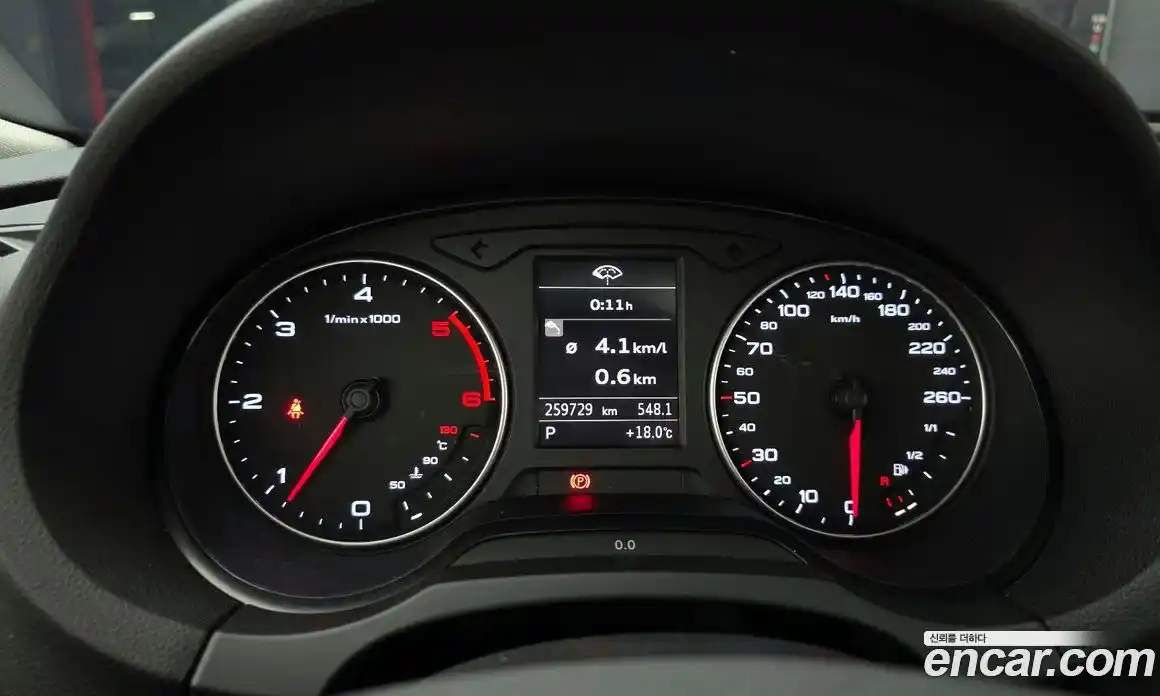 Audi A3 2015 1.6 Автомат в Москве № 325795, фото 8