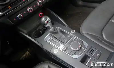 Audi A3 2015 1.6 Автомат в Москве № 325795, миниатюра 9