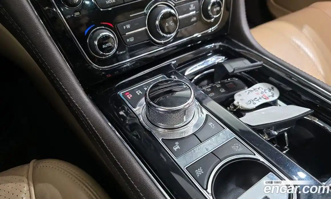 Jaguar XJ 2015 3.0 Автомат в Москве № 331523, фото 11