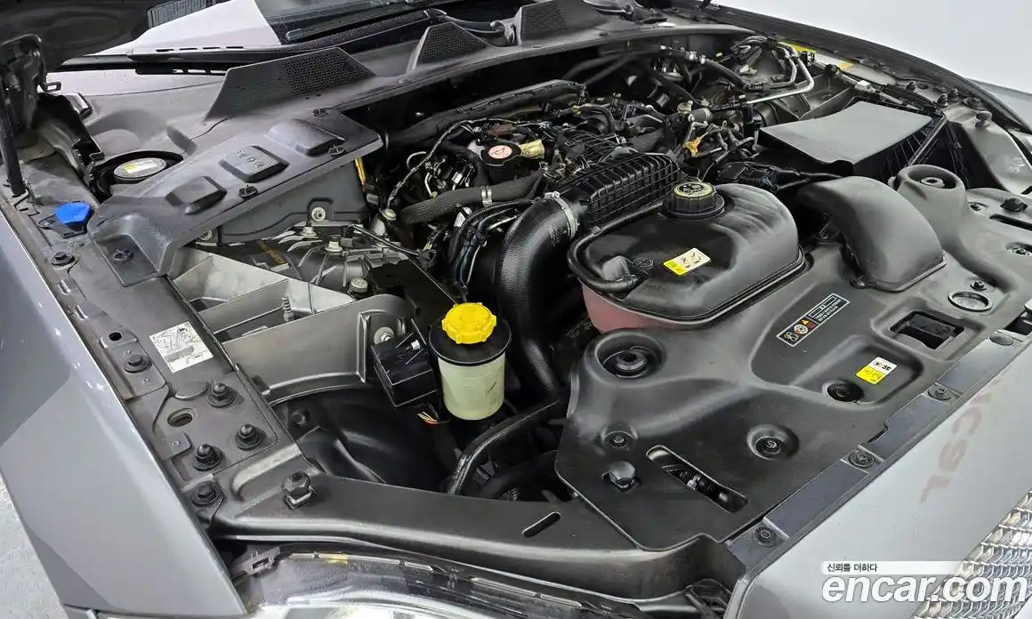 Jaguar XJ 2015 3.0 Автомат в Москве № 331523, фото 3