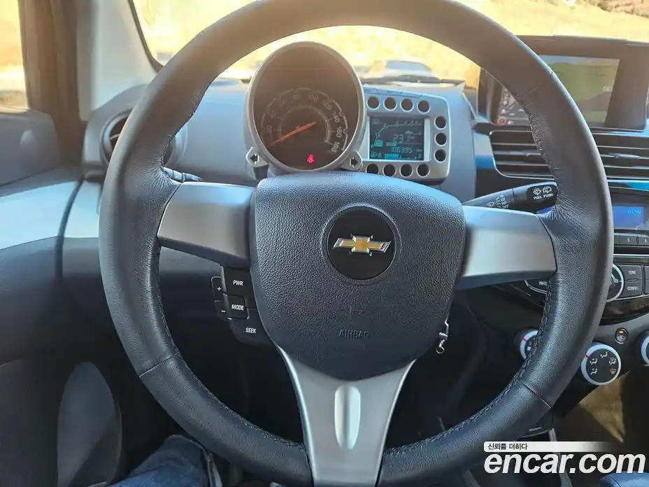 Chevrolet Spark 2013 1.0 Автомат в Москве № 332213, фото 13