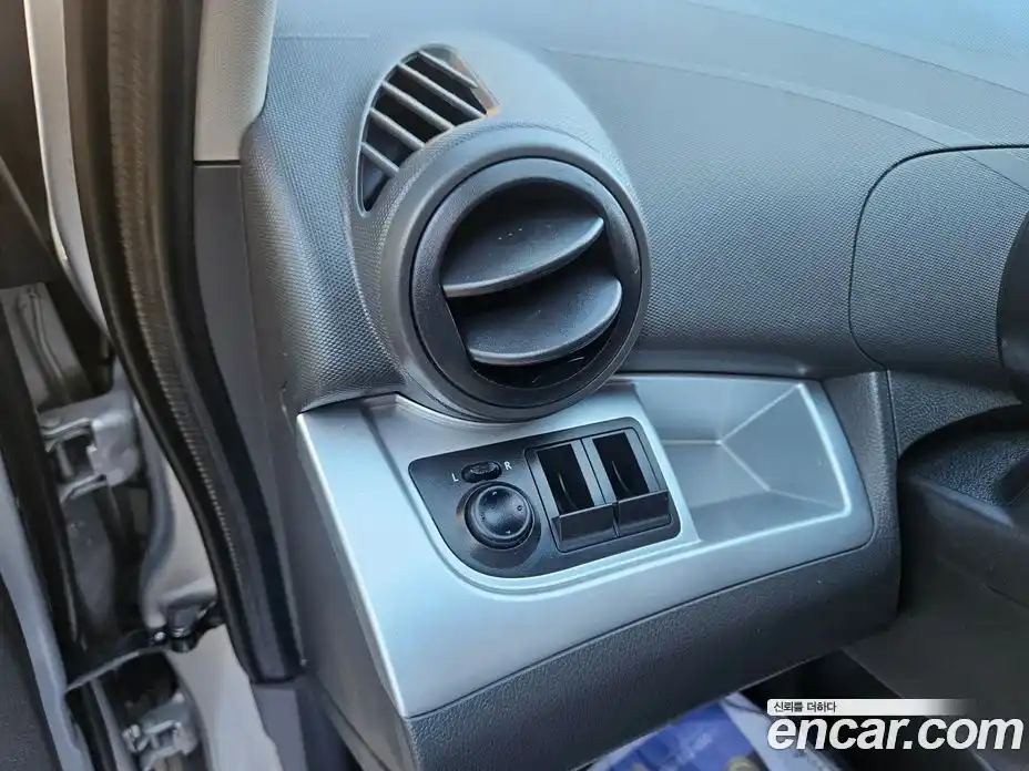 Chevrolet Spark 2013 1.0 Автомат в Москве № 332213, фото 17