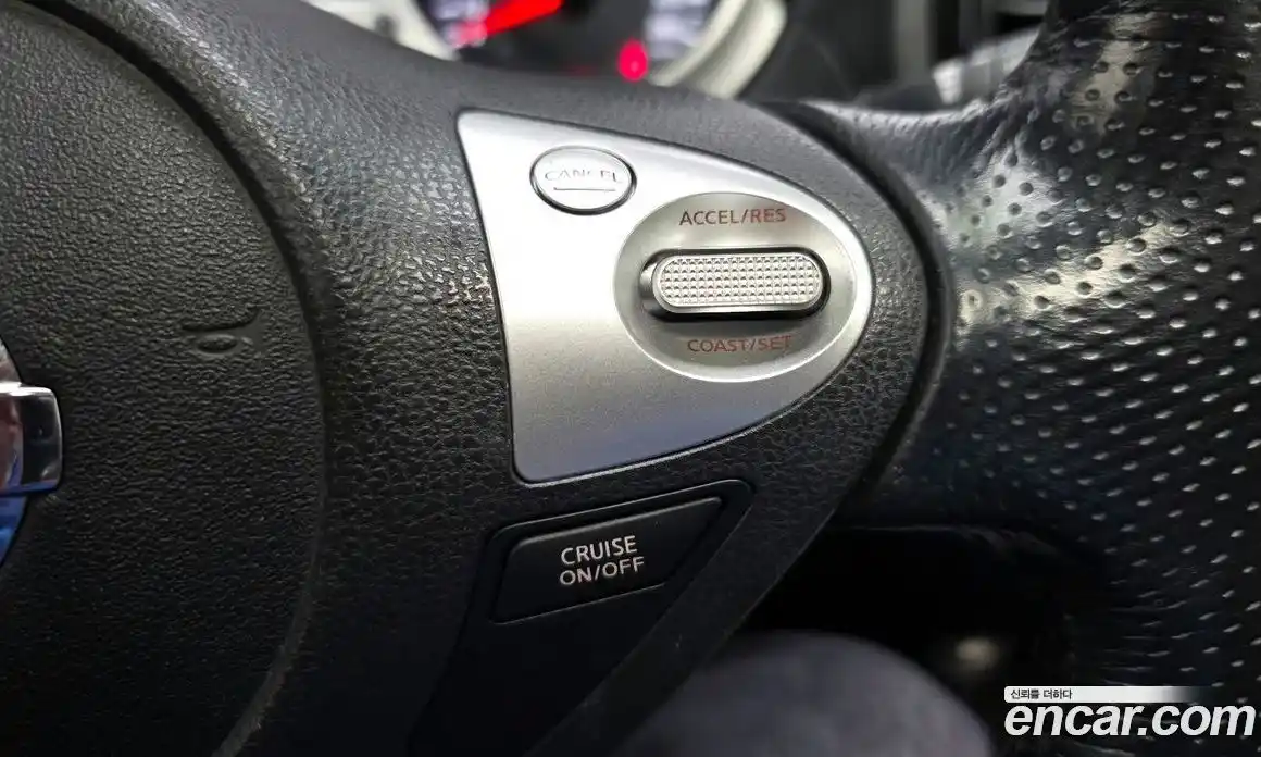 Nissan Juke 2014 1.6 Автомат в Москве № 342587, фото 17